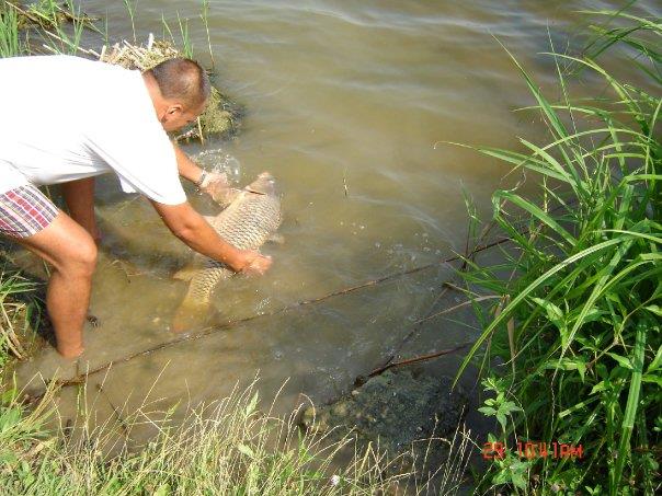Partide de pescuit  - Acum multi ani pe Hobaia 